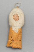 Старая ватная ёлочная игрушка «Ребенок в конверте», канифольная маска, СССР, 1940-50 гг.