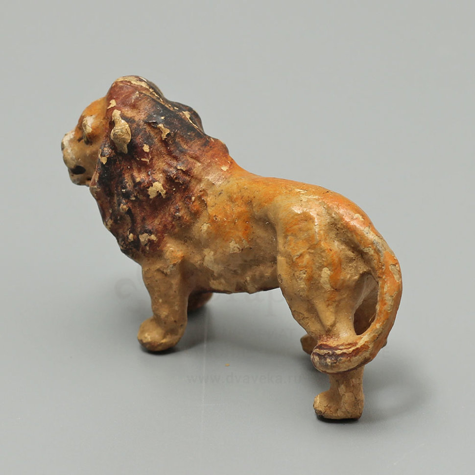 Лев из папье-маше с китайским символом. | Премиум Фото
