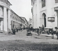 Старинная фотогравюра «Средние городские ряды, вид по Хрустальному переулку с Варварки», фирма «Шерер, Набгольц и Ко», Москва, 1886 г.